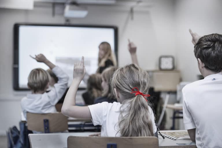 Er frie og private skoler en økonomisk byrde for samfundet?